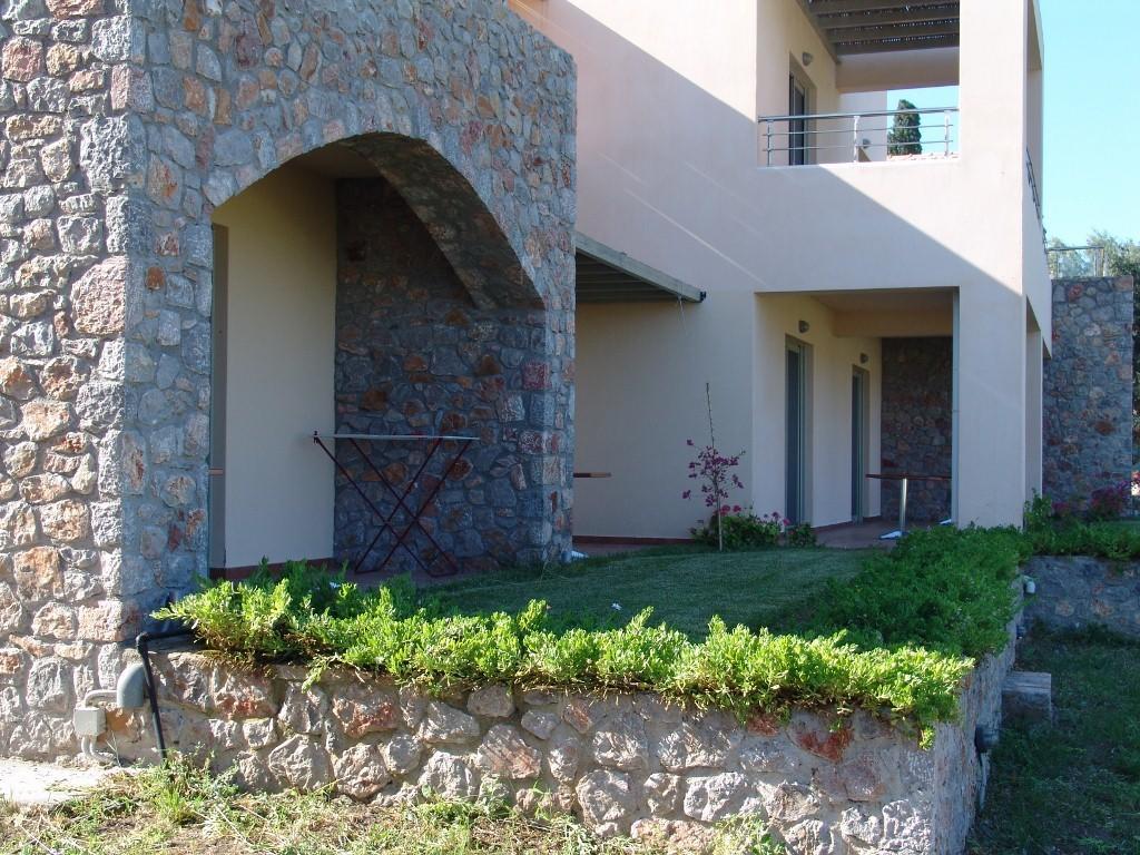 Aparthotel Enalia Gi Límni Exterior foto