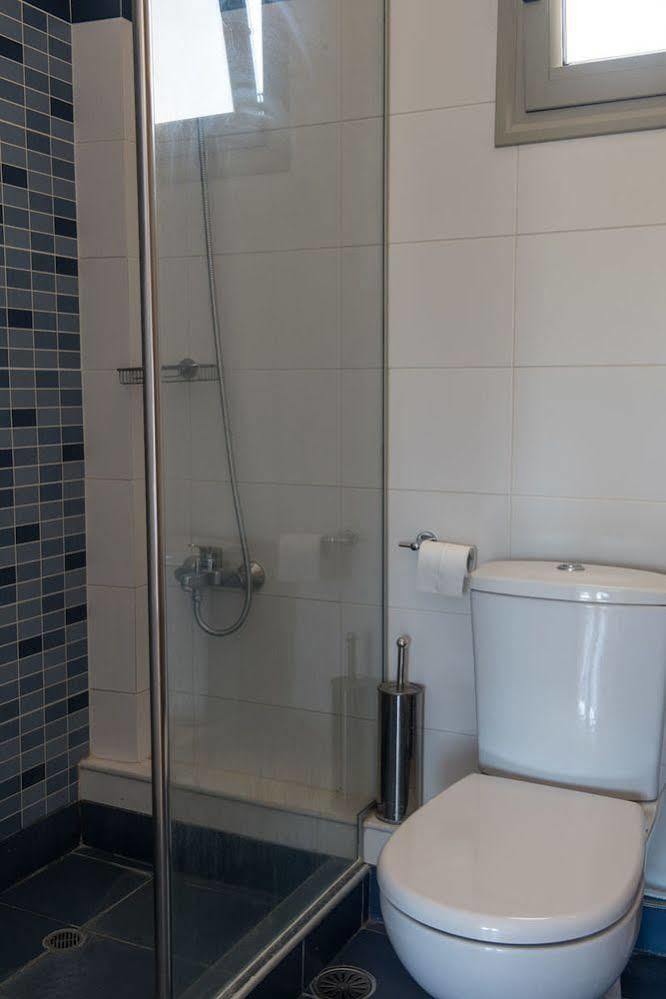 Aparthotel Enalia Gi Límni Exterior foto